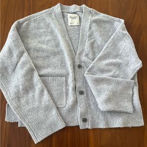 Abercrombie and Fitch Grey Cropped Sweater Sz Small